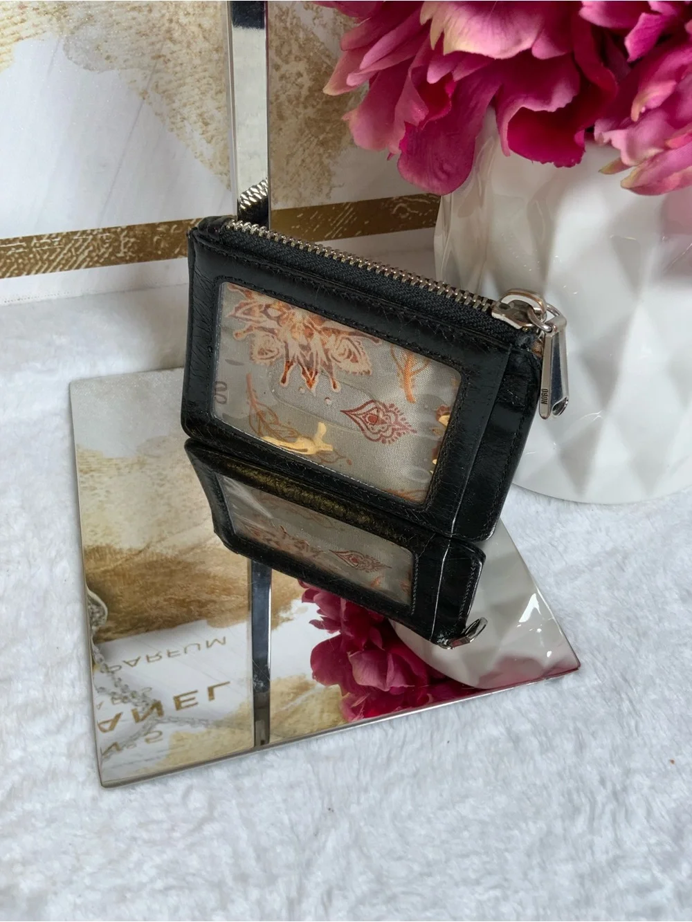 HOBO Black Leather Zip Card Case